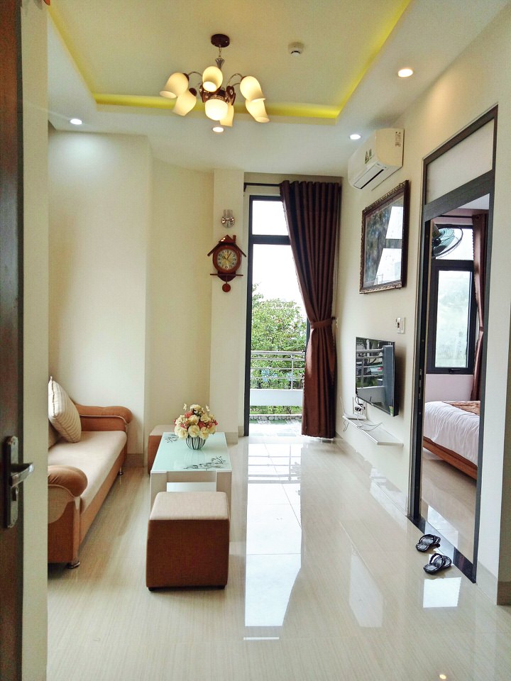 Bright natural light apartment with balcony, quiet area, close to Dragon Bridge – A232