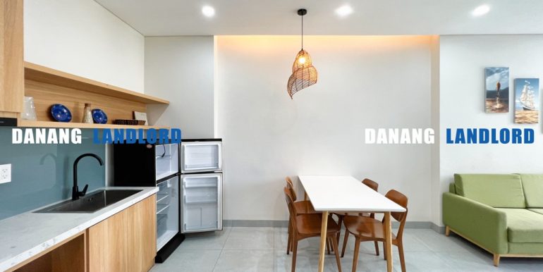 2-bedrooms-apartment-for-rent-da-nang-C193-T-02