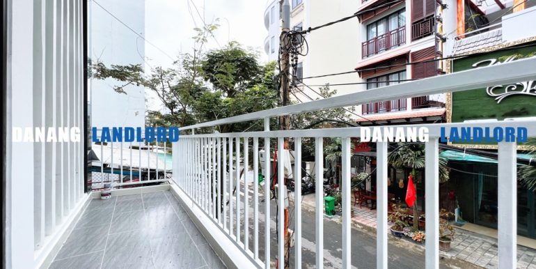 white-apartment-for-rent-an-thuong-C210-T-07