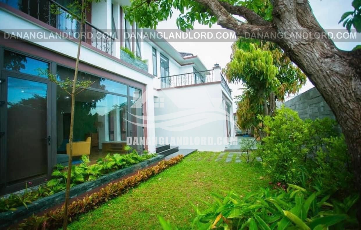 Luxurious 5-Bedroom Villa with a Pool for Rent in Hoa Hai – B936