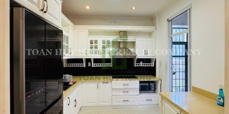 villa-for-rent-phuc-loc-vien-da-nang-D435 (3)